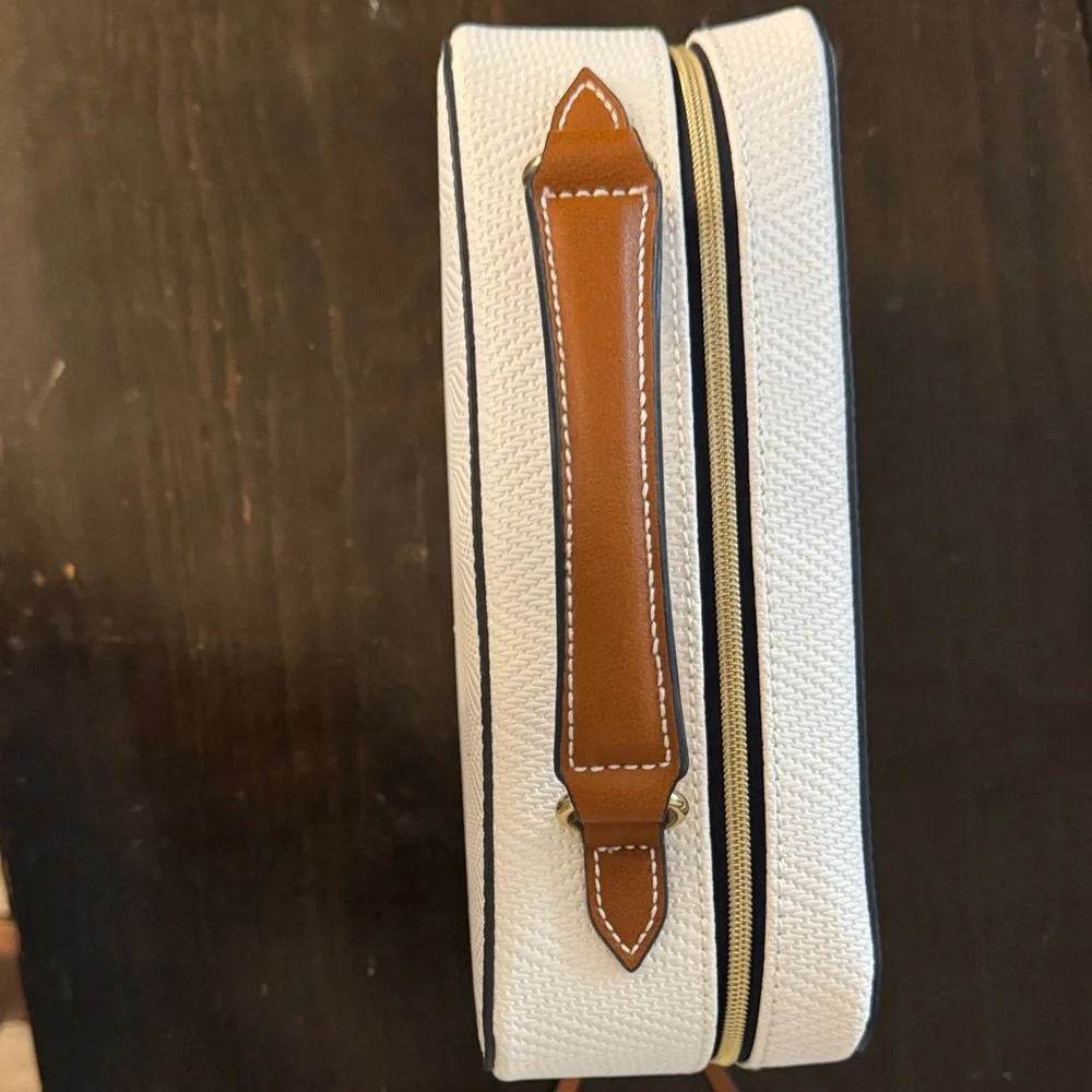White and Brown Zippered Pouch Set